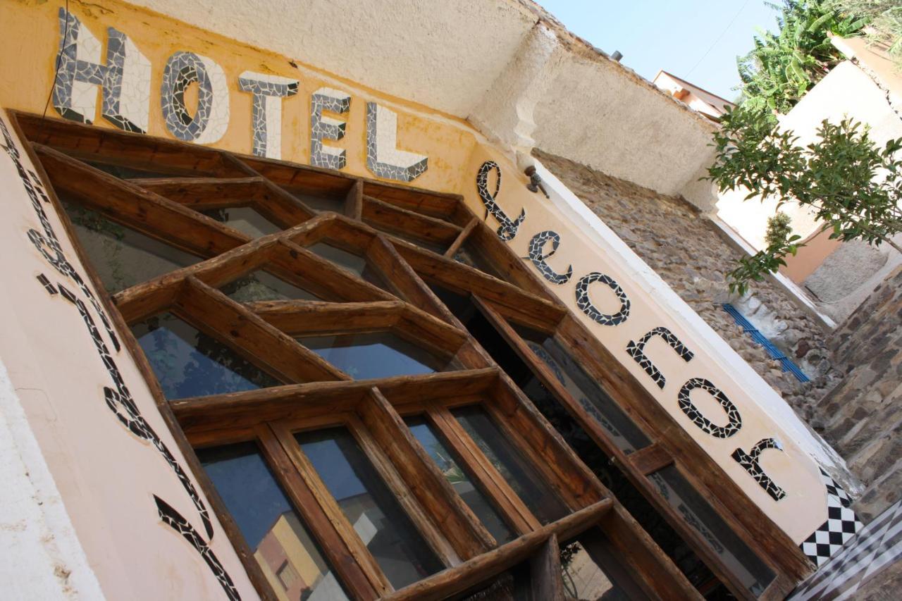 Beni Chiker Hotel Leonor מראה חיצוני תמונה